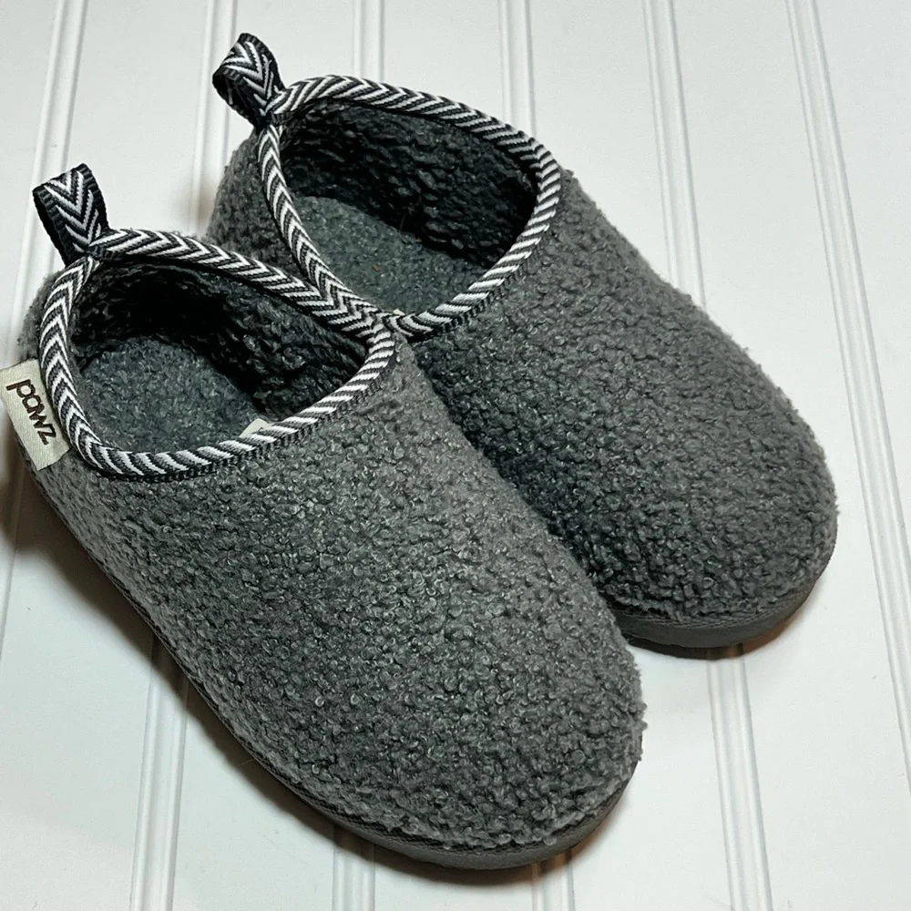 Pawz Cozy Gray Slipper Shoes kids 11/12 NWOT